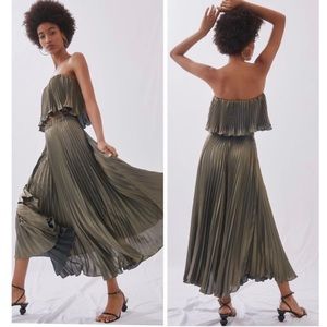 BNWT Anthropologie Gold 2 Piece skirt set